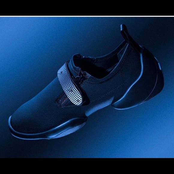 giuseppe zanotti⭐️ NIB carbon fiber strap trainers - Picture 2 of 13